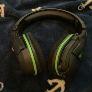 Turtle beach Bluetooth headphones